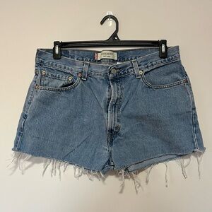 Vintage Levi’s 505 Jean Shorts